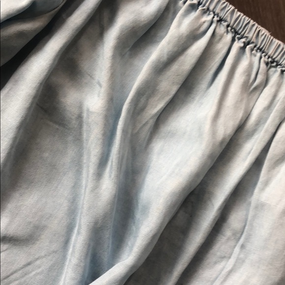 Off the shoulder chambray top - Picture 5 of 8